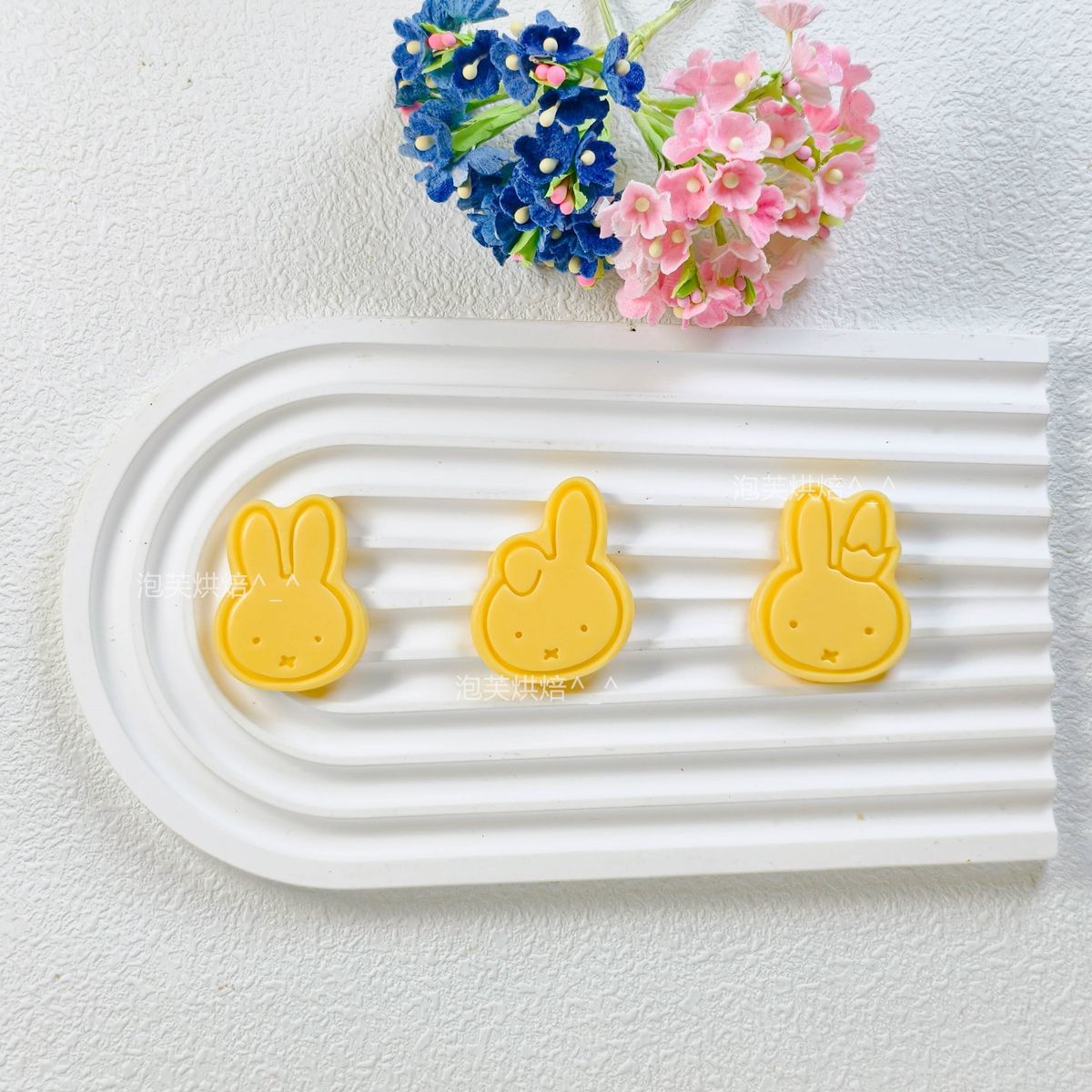 Cute 3D Press Cookie Mold with - Kitchen Appliances Packages recension och pris