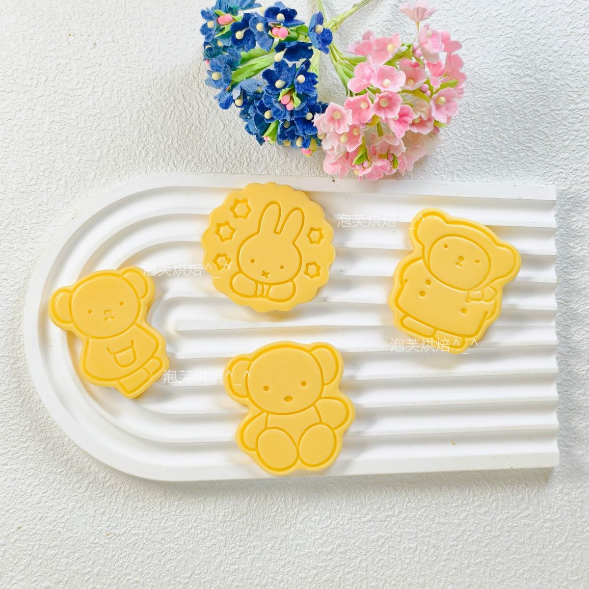 Cute 3D Press Cookie Mold with - Kitchen Appliances Packages recension och pris